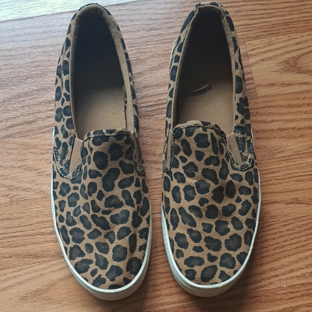 Brown and Black leopard Casual Sneakers with Slip-On Design